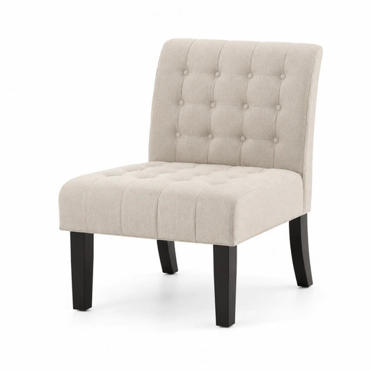 Chaise en tissu beige avec pieds en bois